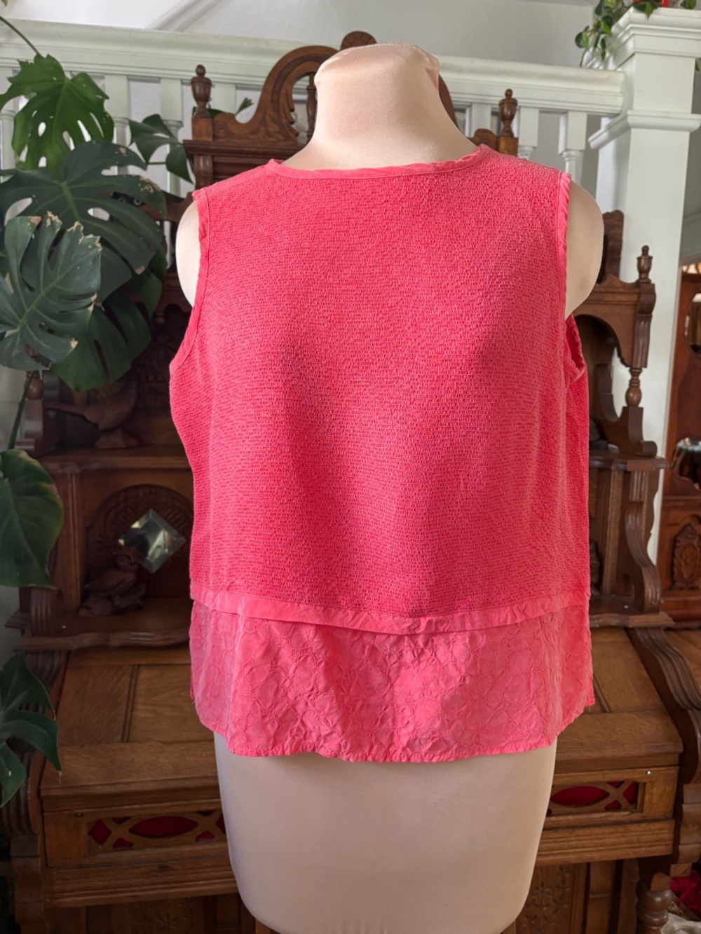 Womens Coral Sleeveless 90s Embroidered Tank Top XL